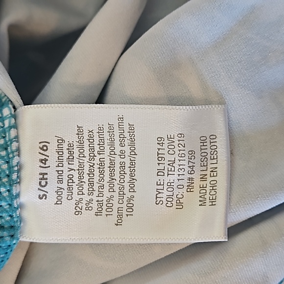 Danskin exercise top. - Picture 4 of 6